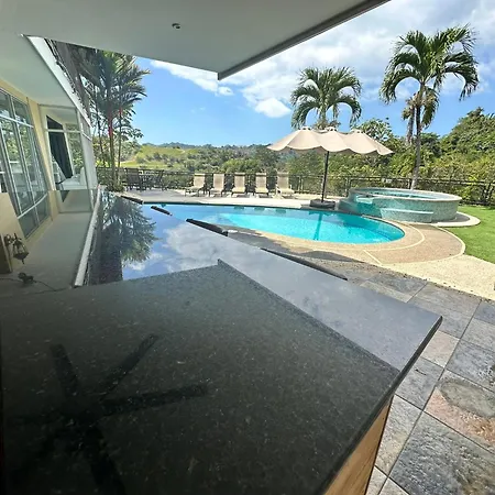 Los Amigos Luxury Villa-3